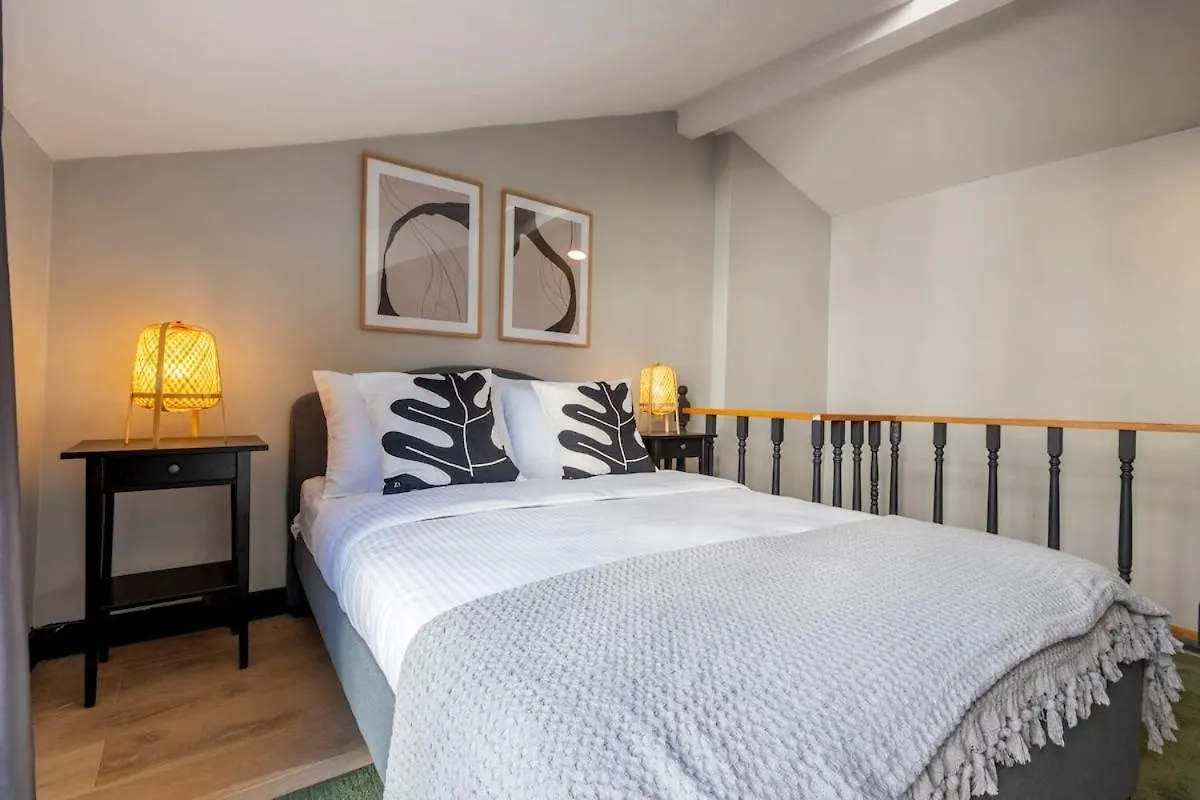 Villa Private Fourlex House With Central Location Istanbul